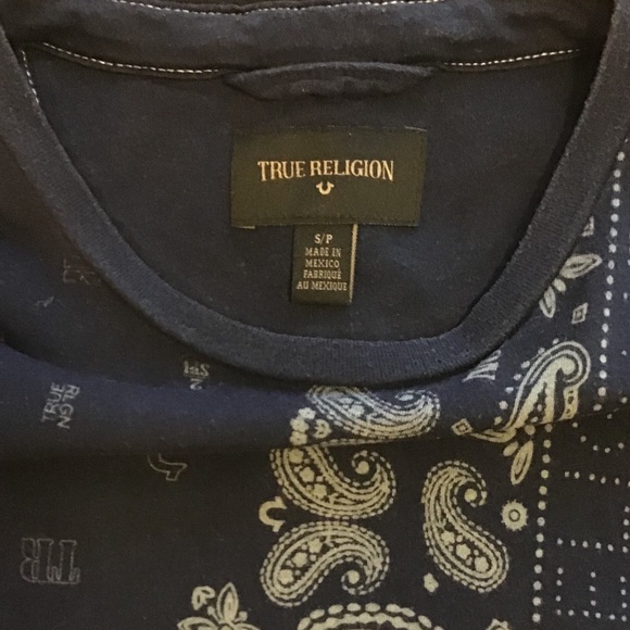 True Religion bandana print logo pocket t-shirt - Picture 2 of 4